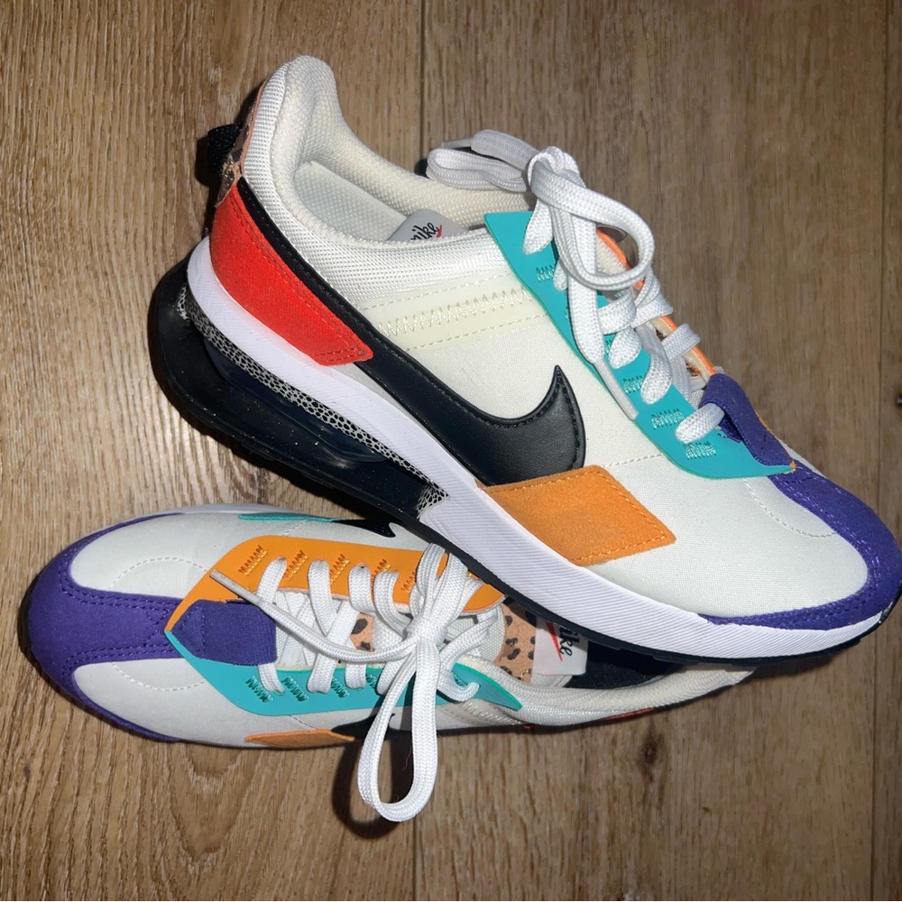 NIKE - AIRMAX Pre-Day SE Safari - size 6
